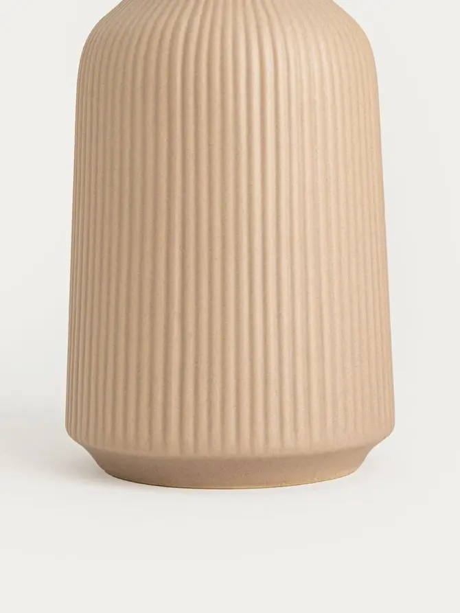 Dozownik ZERANO ryflowany beżowy 8,5x13x18,5 cm