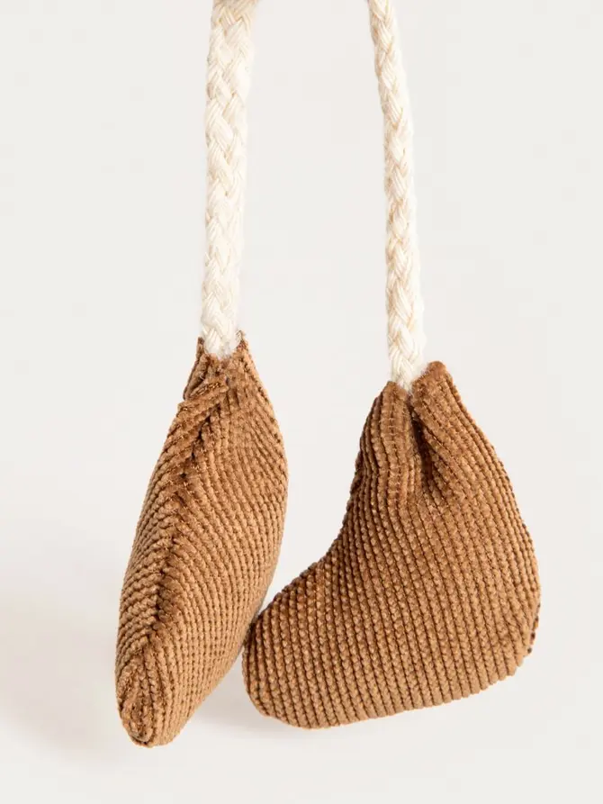 Zawieszka MOUZE myszka w dzierganym sweterku 24 cm