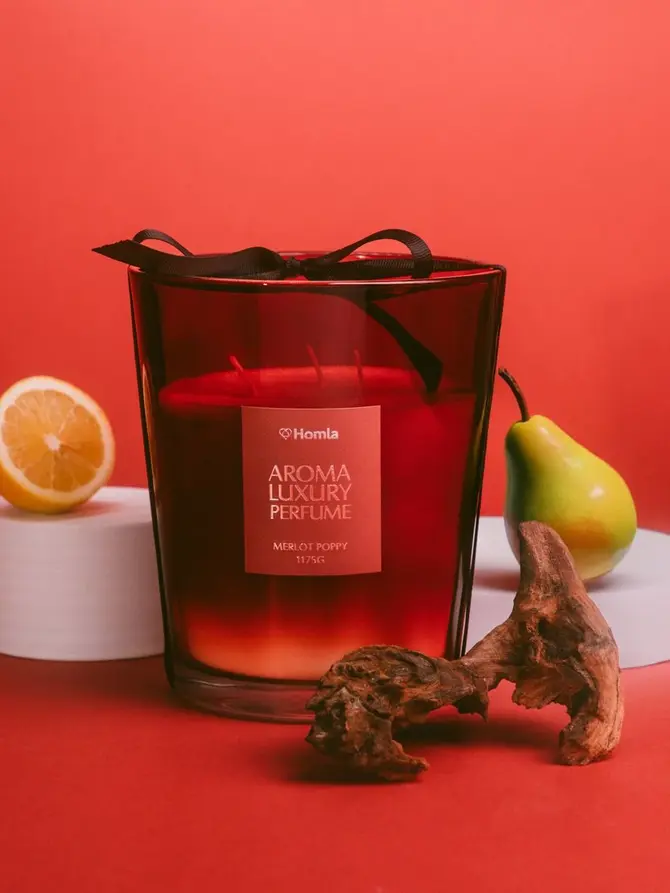 Świeca zapachowa EMBER Merlot Poppy 1175 g