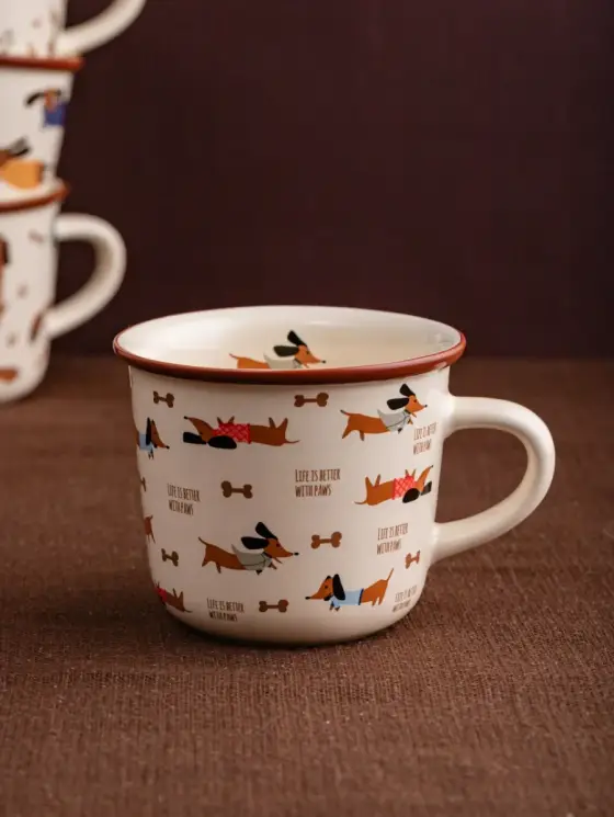 Kubek BOOP porcelanowy w bawiące się jamniki 0,3 l