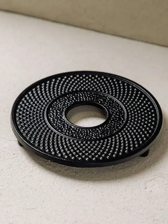 Podstawka żeliwna ANDREAS pod dzbanek 14,5 cm