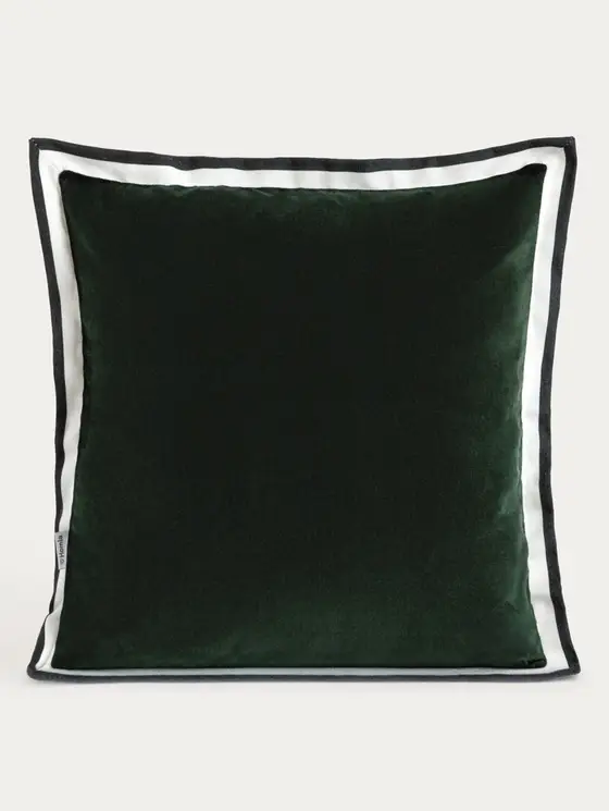 Poszewka SOREA bawełniana zielona z ozdobnym obszyciem 45x45 cm