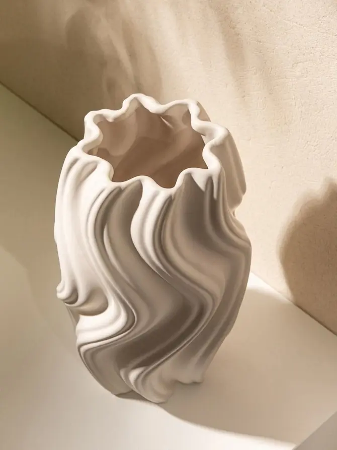 Wazon SALANA falowany biały 16x15x26 cm