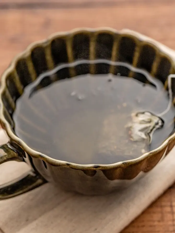 Kubek MELIDA w kształcie filiżanki ciemnozielony 0,3 l
