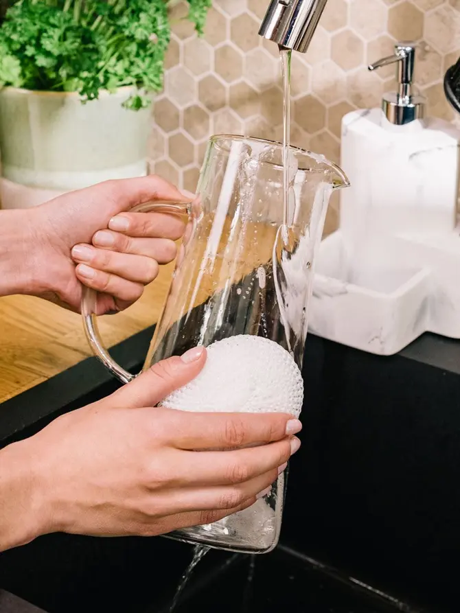 Dzbanek KUBBE ze złotym wieczkiem 1,3 l