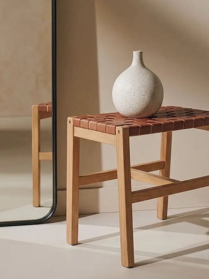Taboret FUTURUM drewniany brązowy 50x35x45 cm