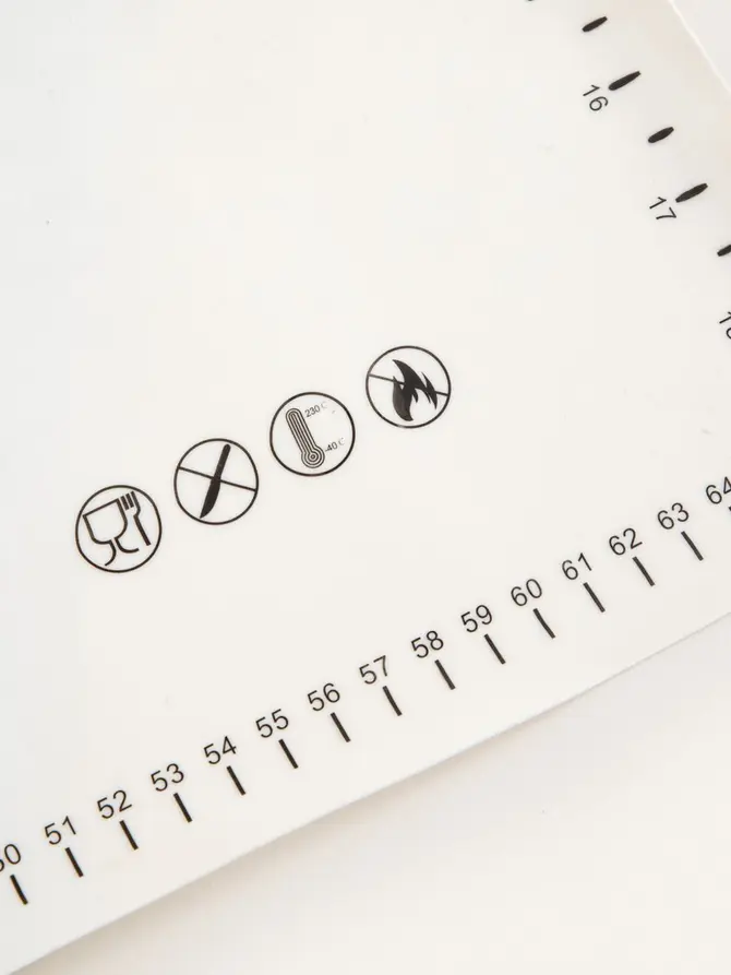 Mata MOLLIS silikonowa śmietankowa 70x50 cm