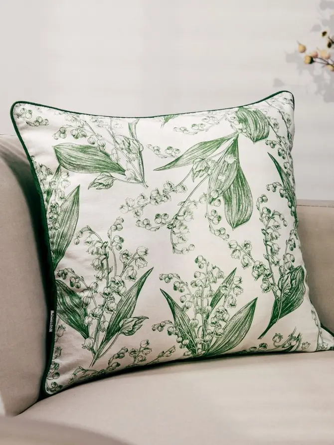 Poszewka LILY OF THE VALLEY w konwaliowy wzór z lamówką 45x45 cm