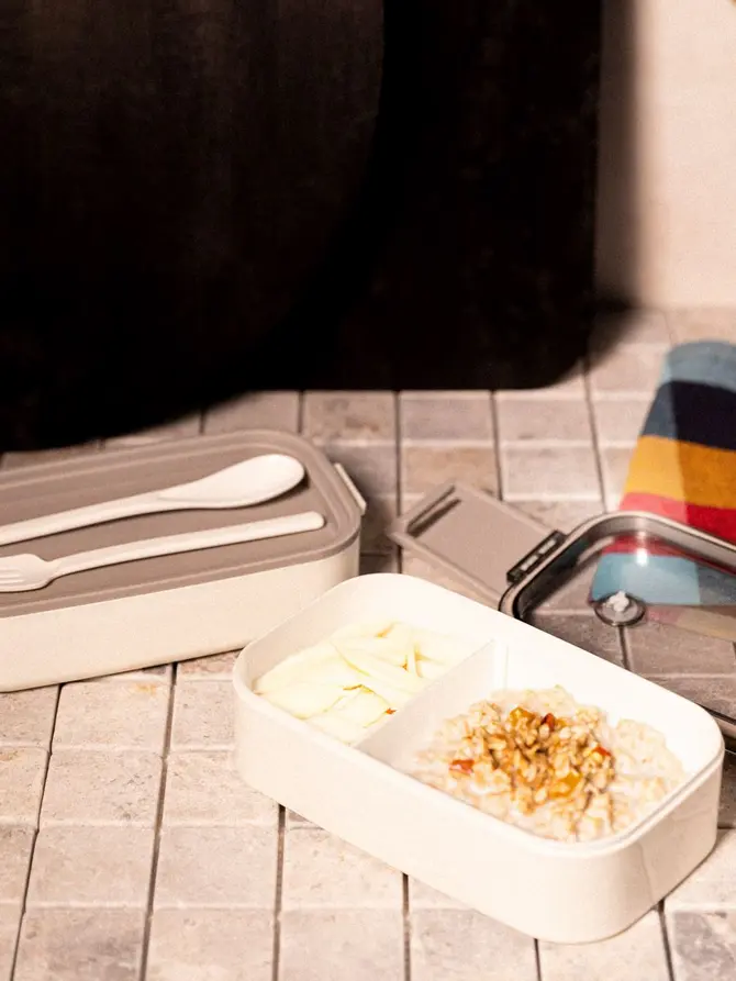 Lunchbox LOENE biały piętrowy 1,4 l