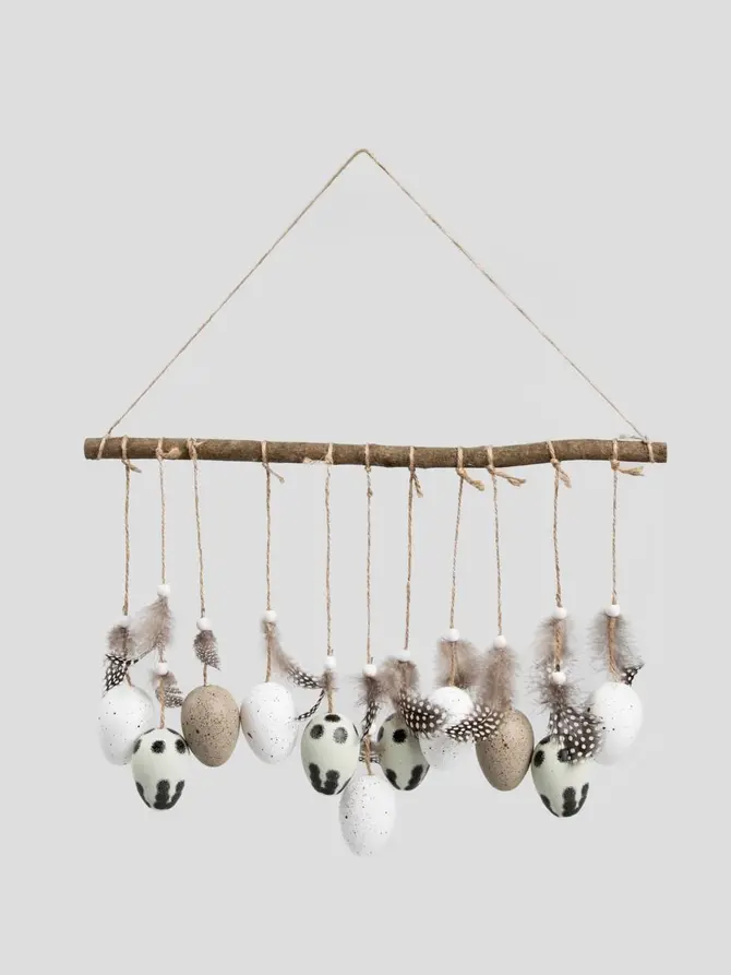 Stroik wielkanocny LECCY wiszący z naturalnymi jajkami 40x27 cm