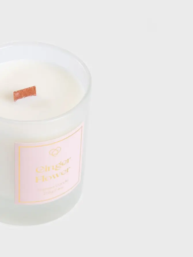 Świeca zapachowa z woskiem sojowym SPARKLING NOEL Ginger Flower 210 g