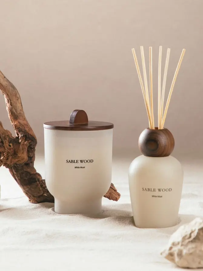 Świeca zapachowa SABLE WOOD White Musk 400 g