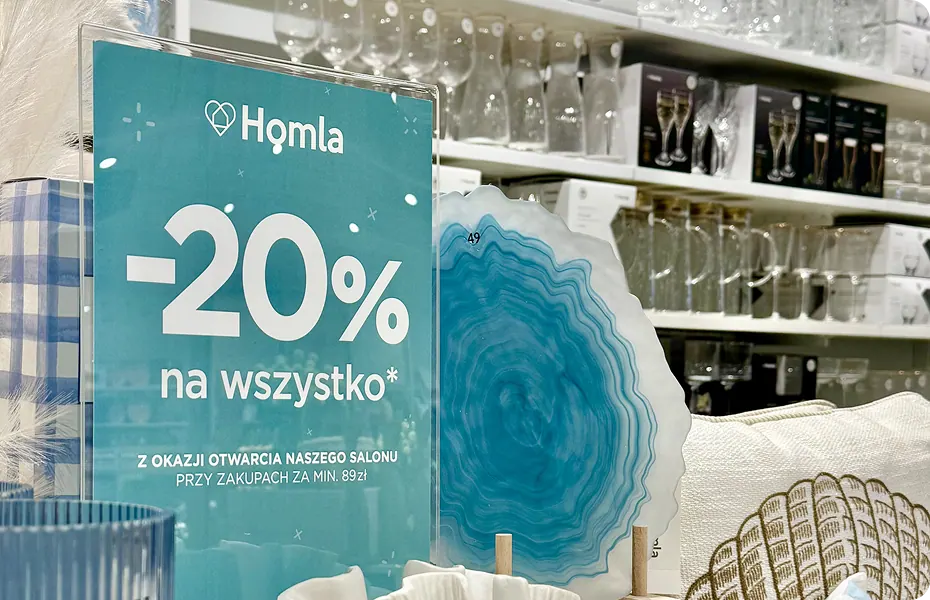 Materiały promocyjne HOMLA – ekspozycja z hasłem -20% na wszystko