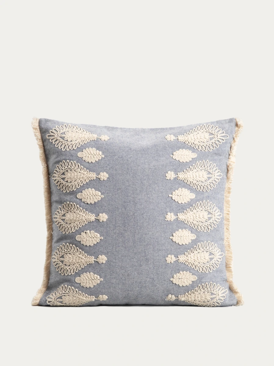 Homla Poszewka campi bawelniana z haftowanym wzorem 45x45 cm
